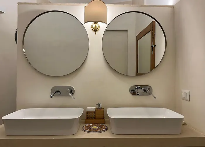 ベッド・アンド・ブレックファスト Le Petit Palais - 4*