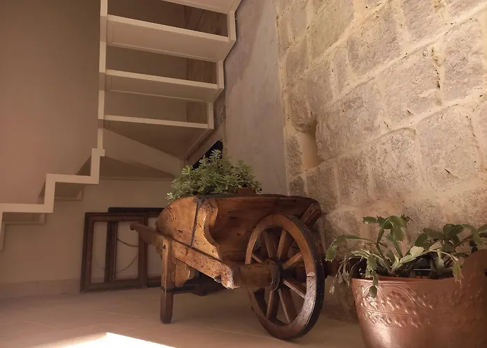 Le Petit Palais - ベッド・アンド・ブレックファスト 4*