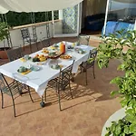 Bed & Breakfast Le Petit Palais - Naples