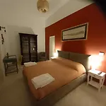 Bed & Breakfast Le Petit Palais - Naples