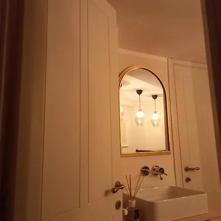 Le Petit Palais - Bed & Breakfast *