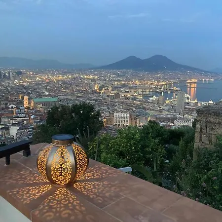 Le Petit Palais - Maison De Charme Bed & Breakfast Napoli