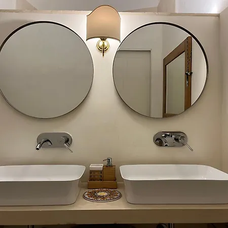 Bed and Breakfast Le Petit Palais - Maison De Charme 4*